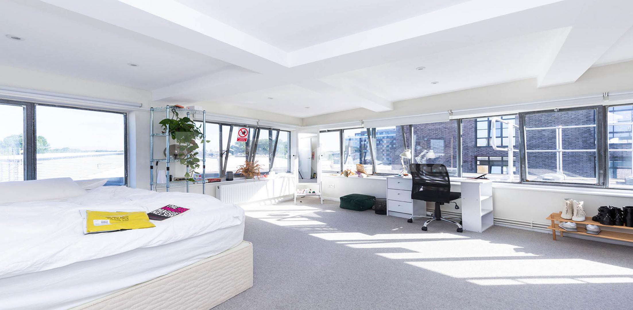 			3 Bedroom, 1 bath, 1 reception Maisonette			 EAGLE HOUSE-EAGLE WHARF ROAD, OLD STREET-SHOREDITCH